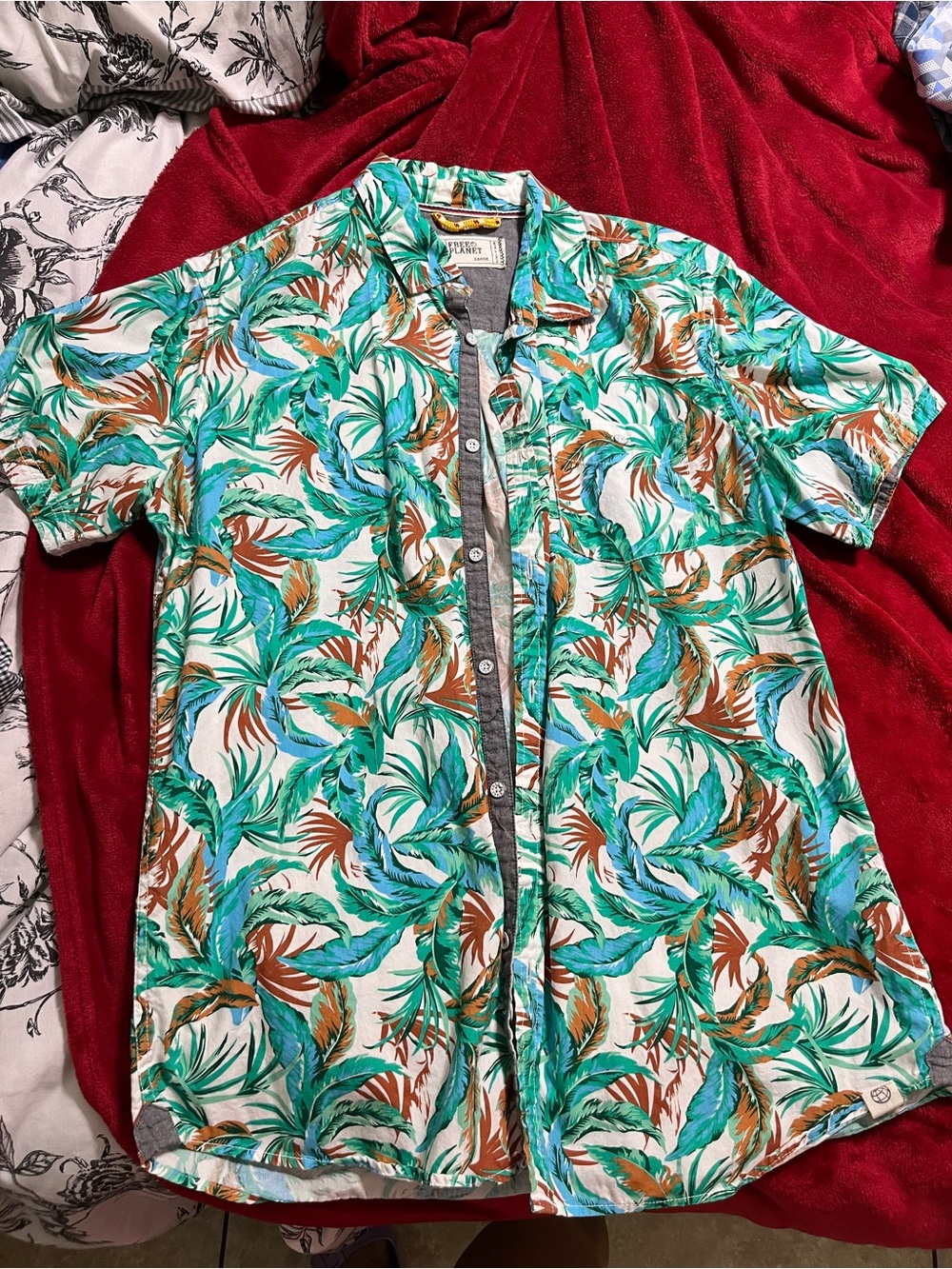 Free Planet Tropical Leaf Short-Sleeve Shirt - Green/Brown/Blue